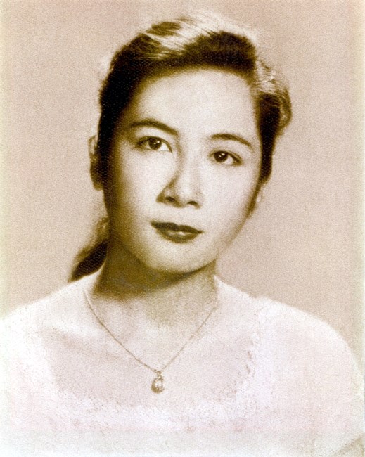 Obituary of Zenaida Del Rosario Villaflor