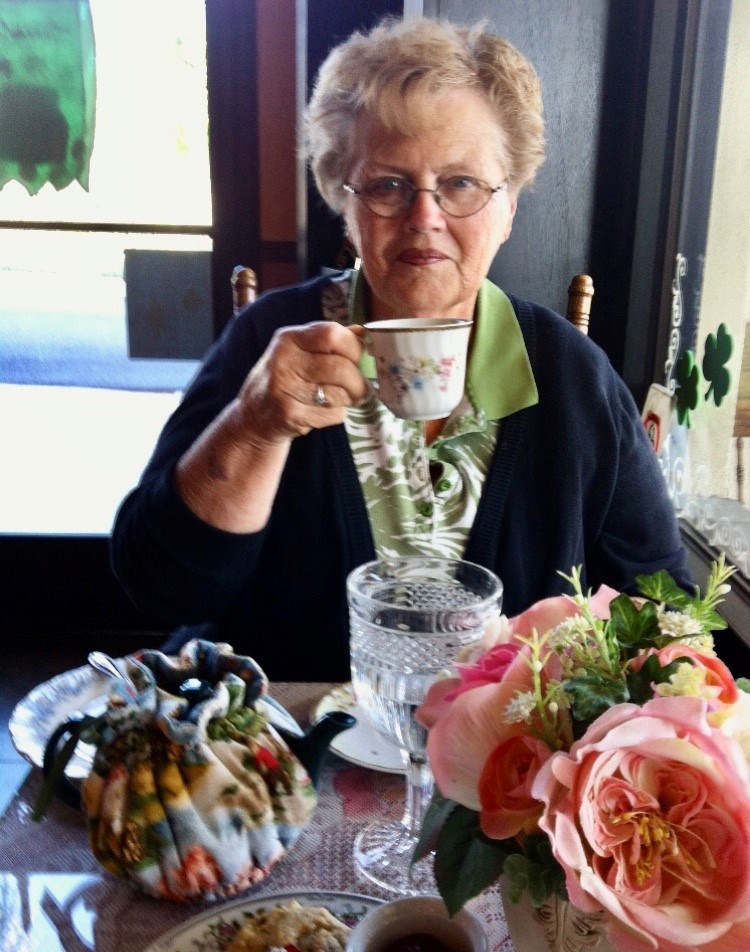 Obituary of Lorraine M. McKinnon