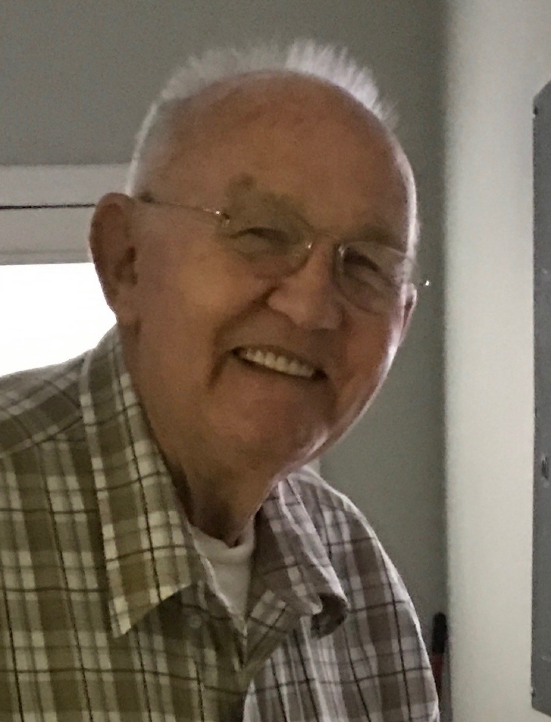 Obituario de William E Wise