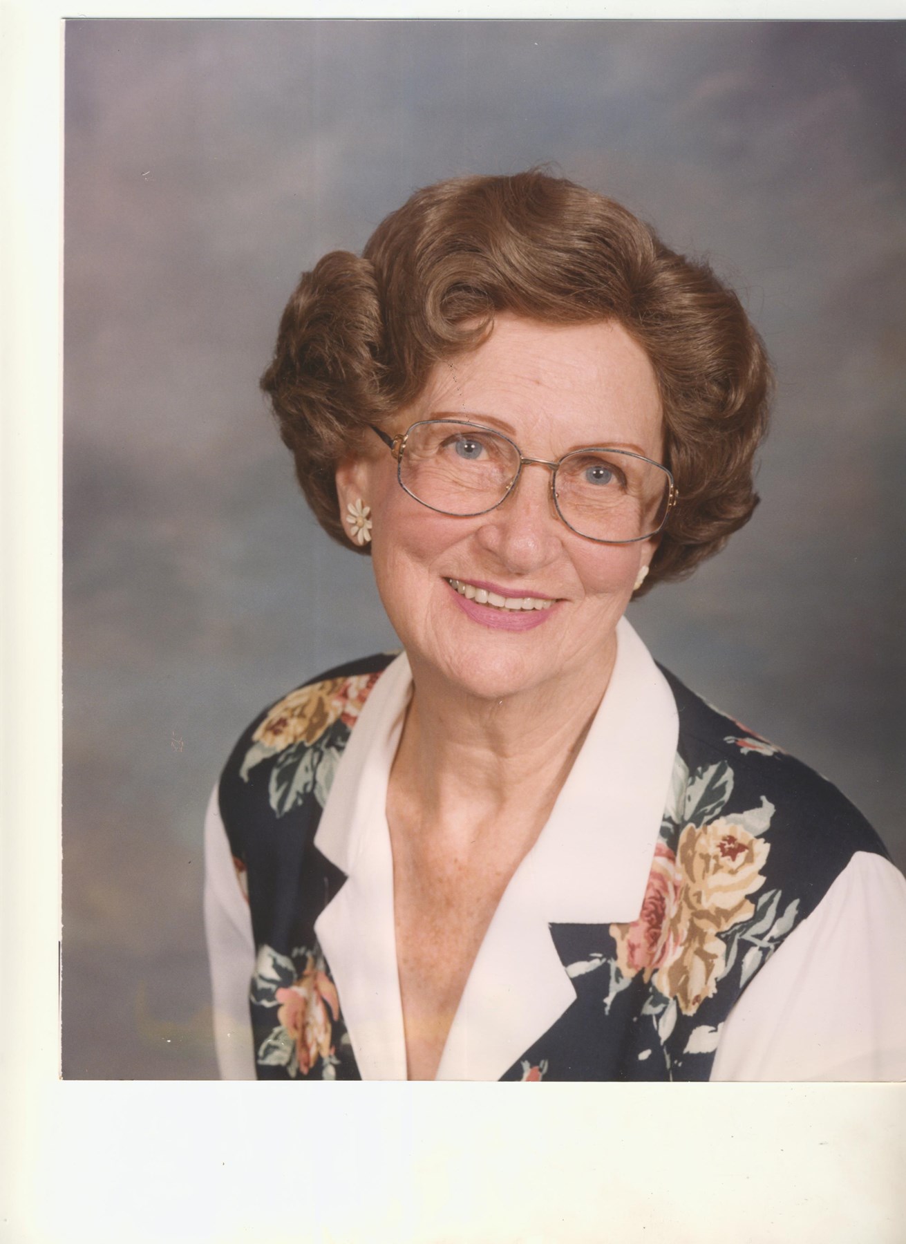 Obituary of Lorraine Cook