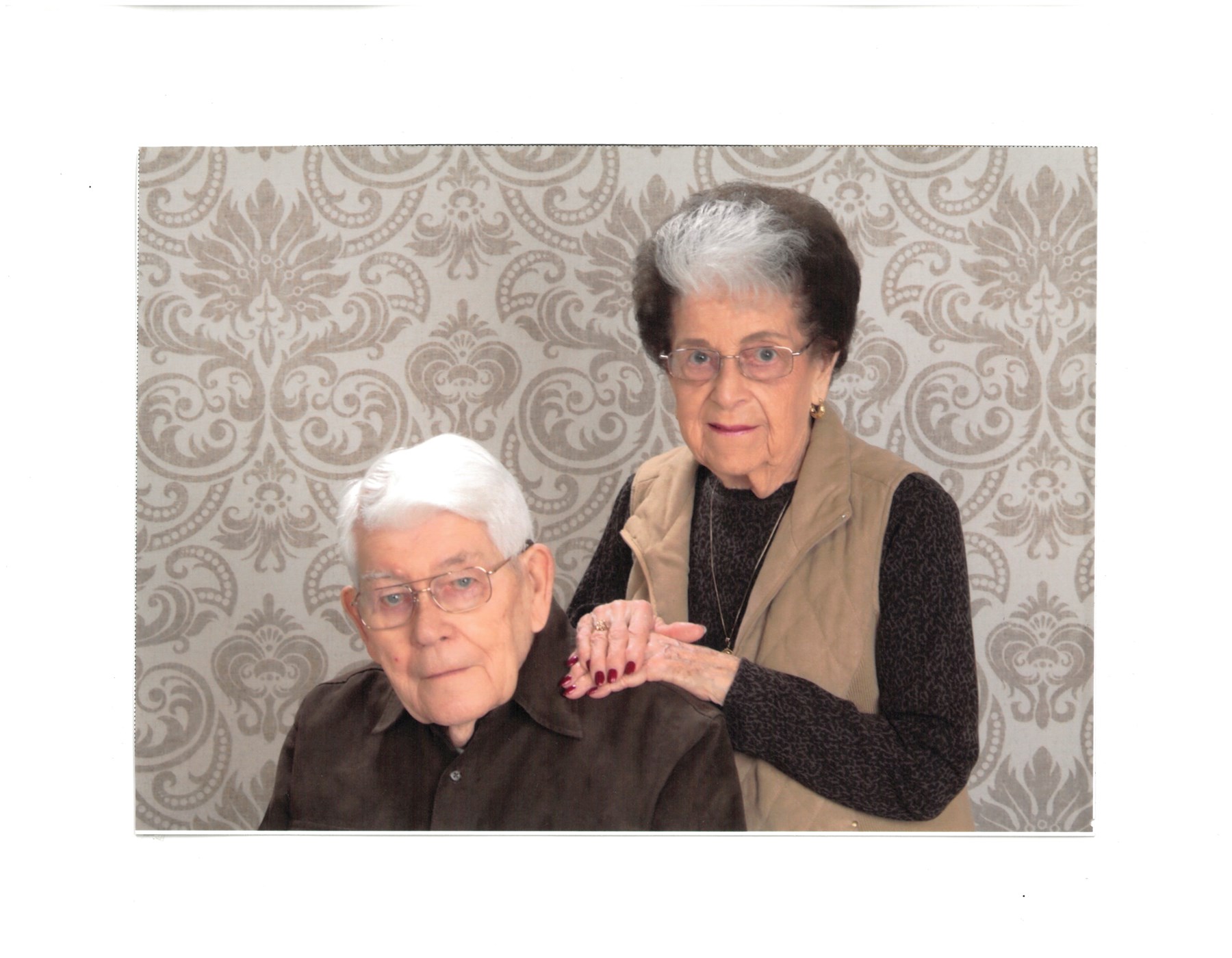 Obituary of Leona Mahnensmith