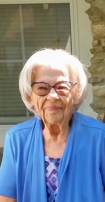 Obituary of Eva Mercedes Hallsen