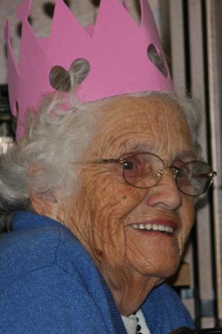 Obituario de Phyllis Turnbull