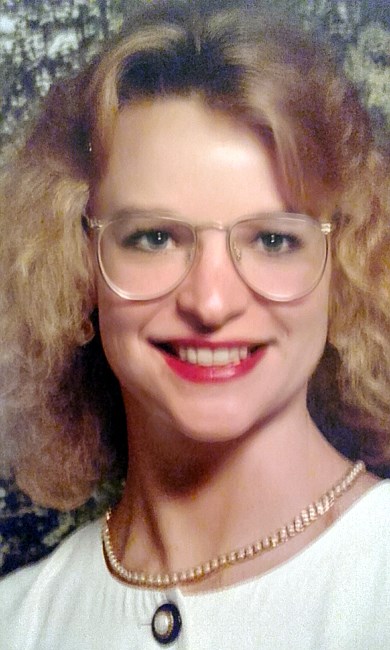 Obituario de Julie Gay Courtney Castillo