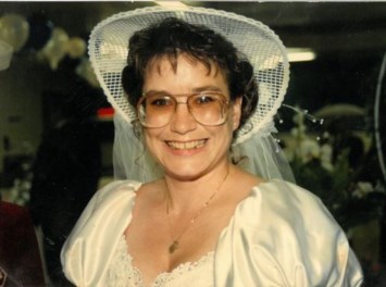 Obituary of Sylvia " Lo" Larraine Felan
