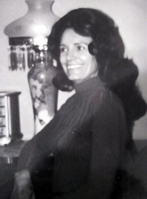 Avis de décès de Edith M Hall