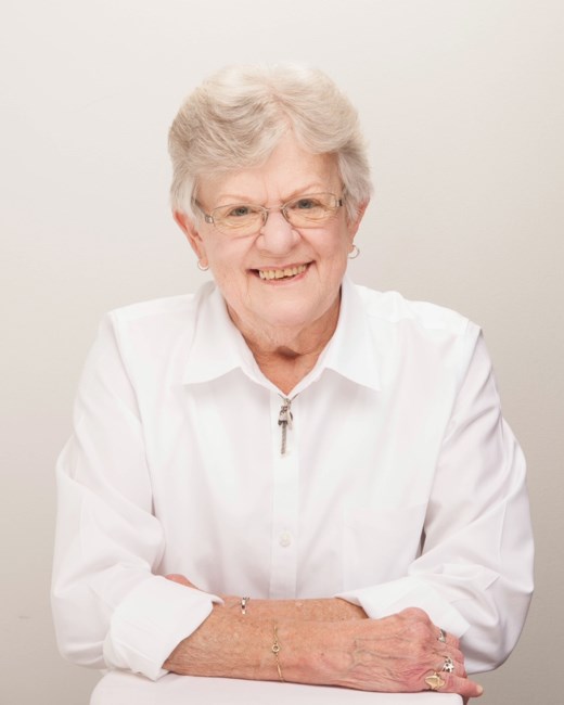 Obituary of Karen Dickenson Smalstig