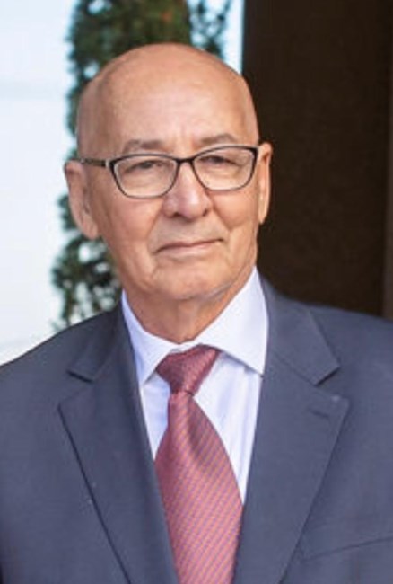 Obituary of Arnaldo Florencio Tavares