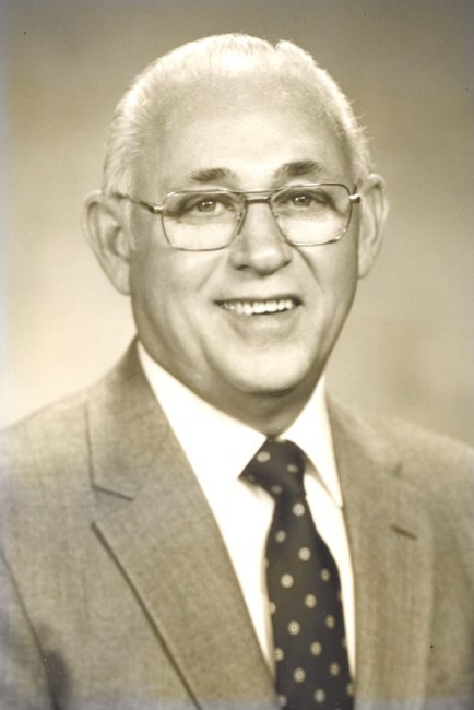 Avis de décès de John M. Parrish