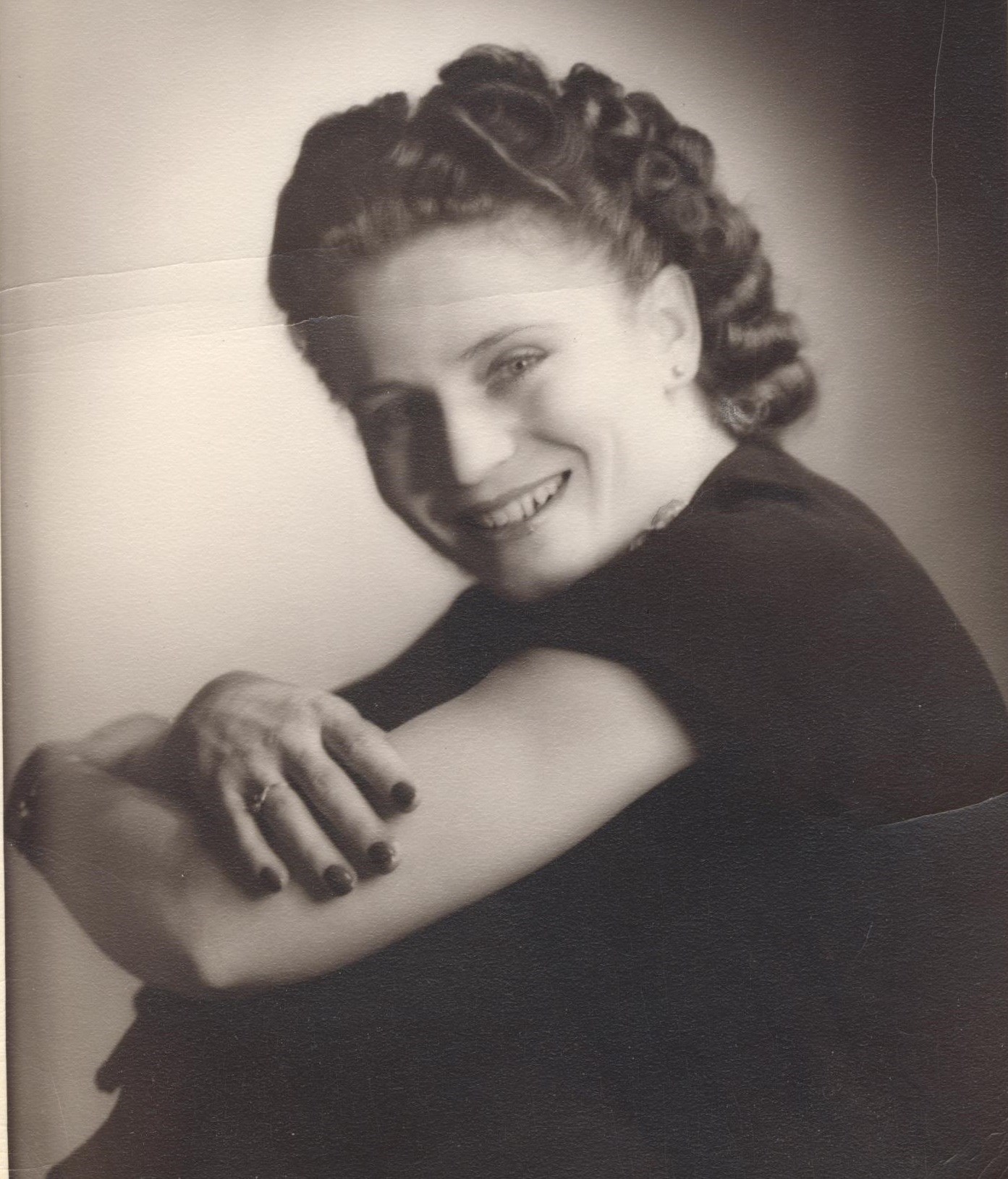 Obituary of Ethel M Hill