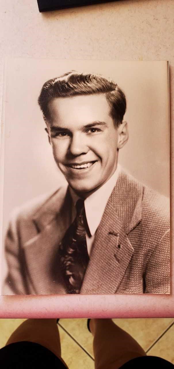 Obituary of Daniel George Husted