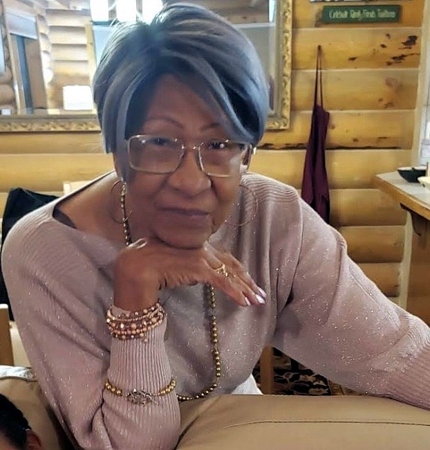 Obituary of Gladys Jacqueline Henderson