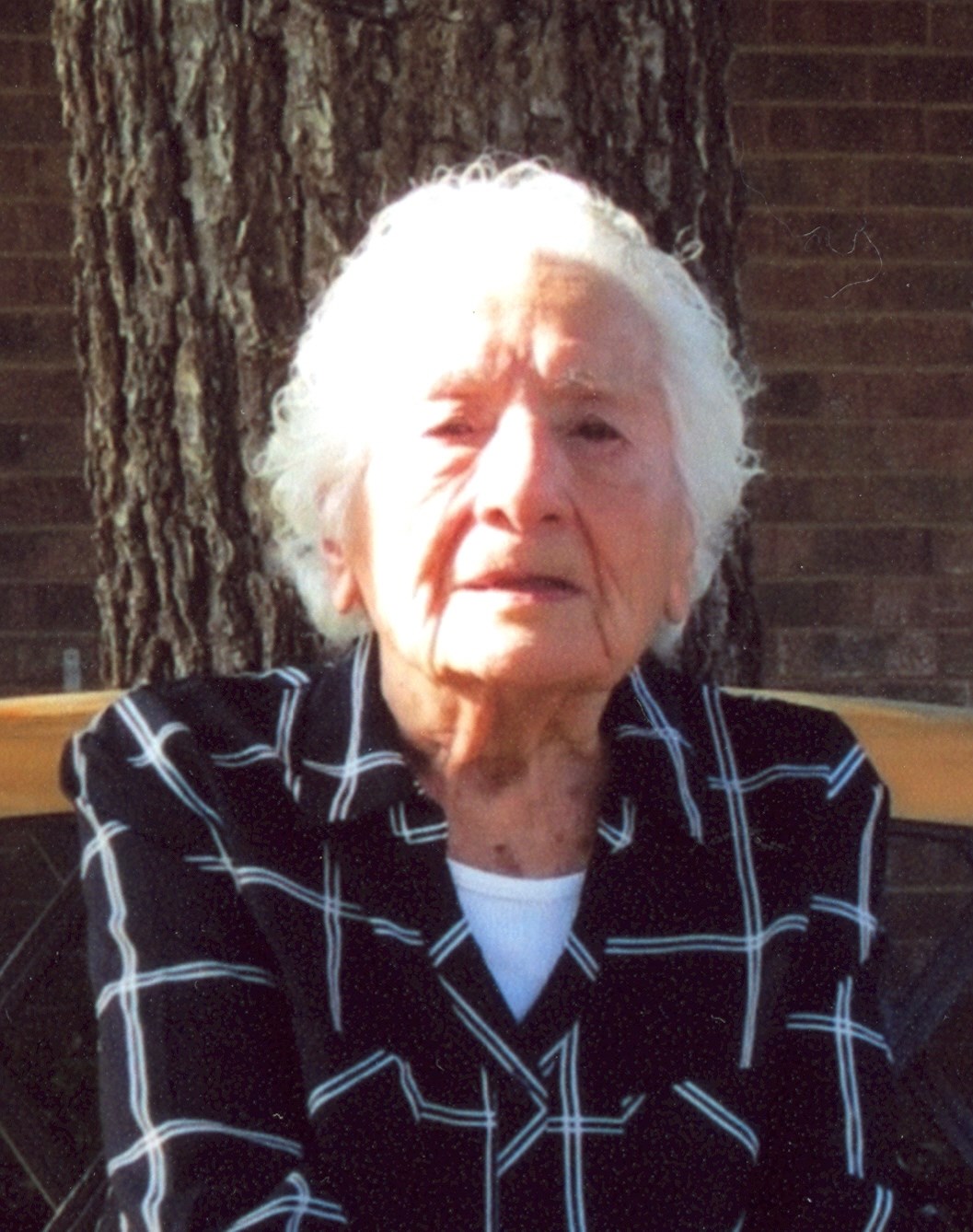 Obituary of Magdalena Gonzalez