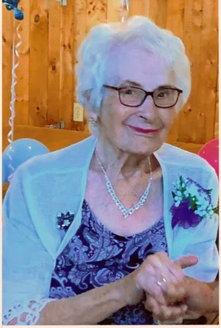 Obituario de Stella Christine Capstick