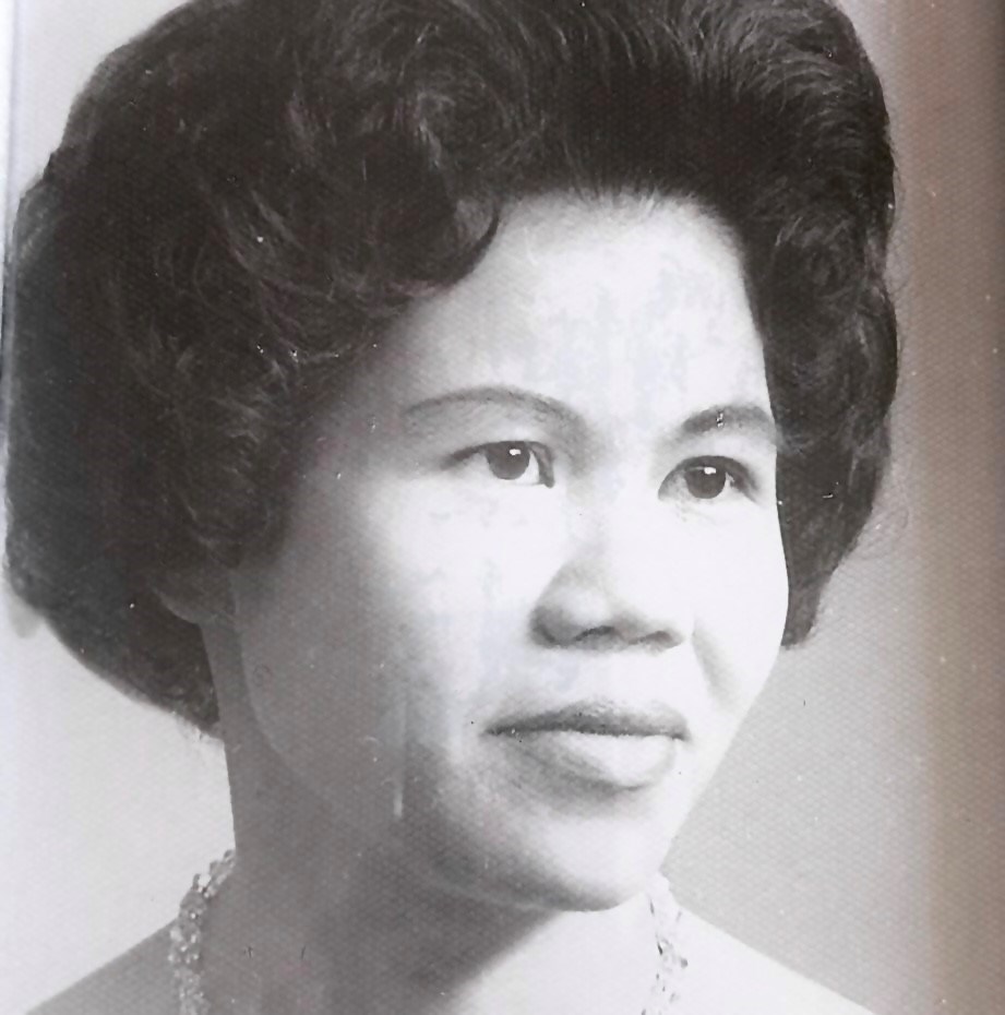 Obituary of Elena Lumbuan Mira