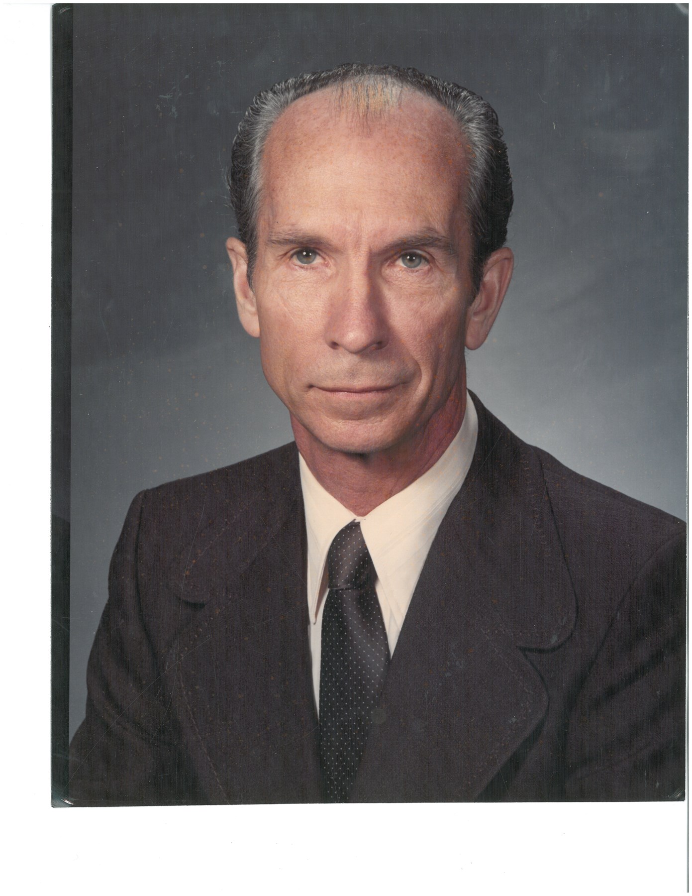 Obituary of Glenn Everett Hotchkiss