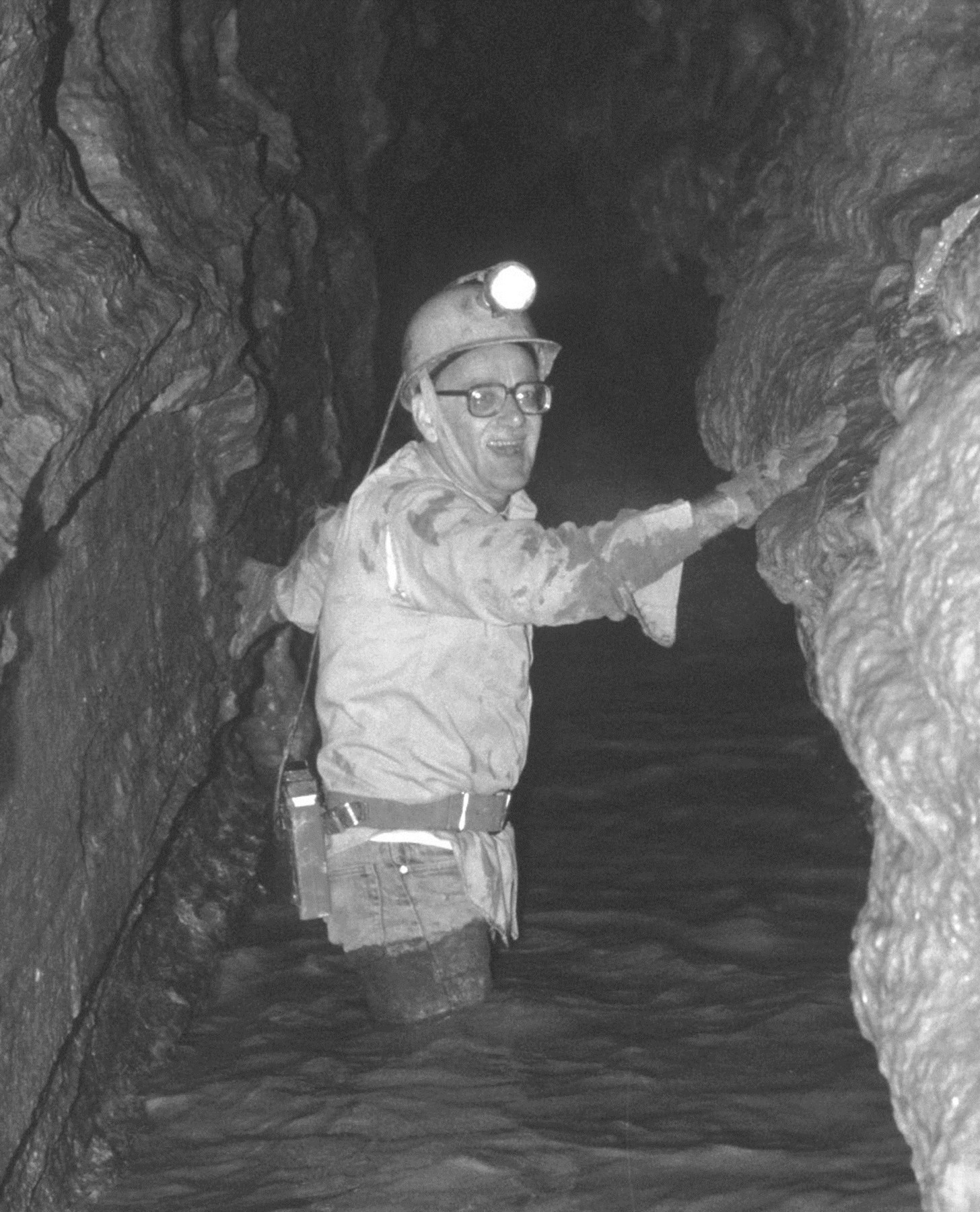 Obituary of John Robert Holsinger