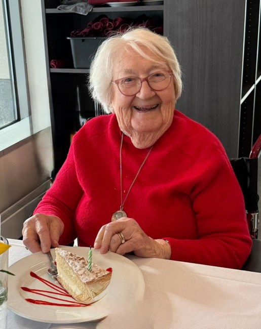 Obituary of Helen Lincoln Dixon