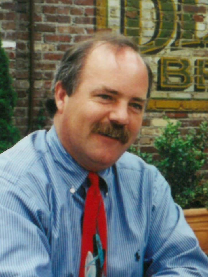 Obituario de John Edward Lowe