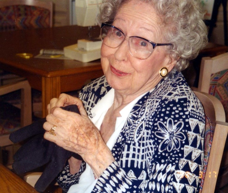 Obituary of Gladys Voss