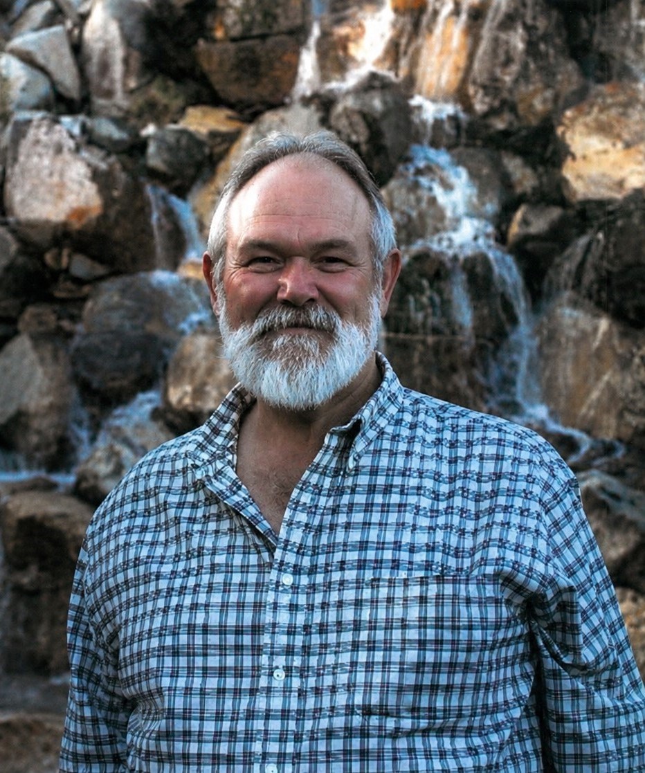Obituary of Roger Henry Arnold