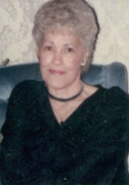 Obituario de Ms. Helen Vee Woodle