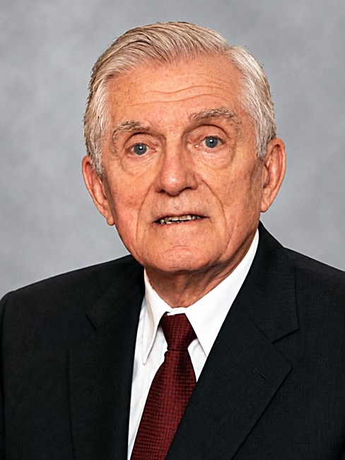 Obituary of Royal Wagner Liscom