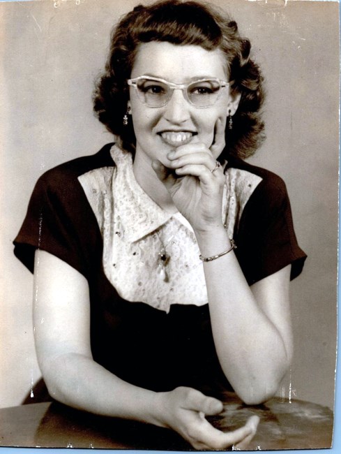 Obituary of Lucille Lay