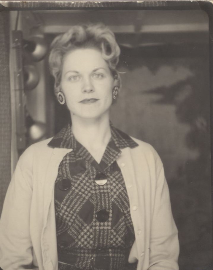 Obituary of Ms. Neva Kathleen Moore