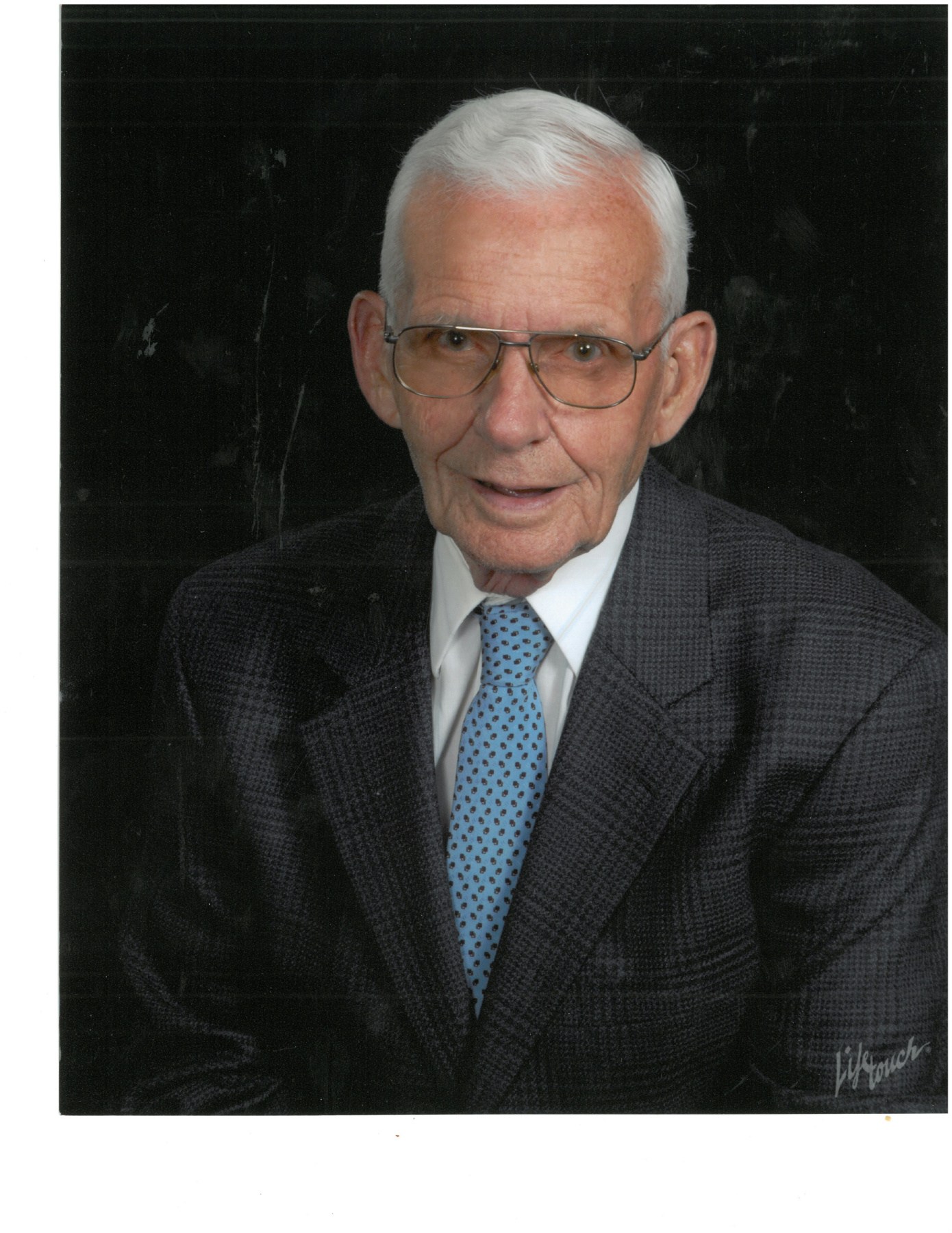Obituary of Roger Lewis Fillinger