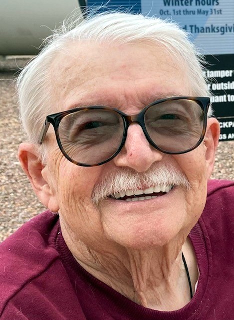 Obituario de Myron "Ron" Eugene Linder