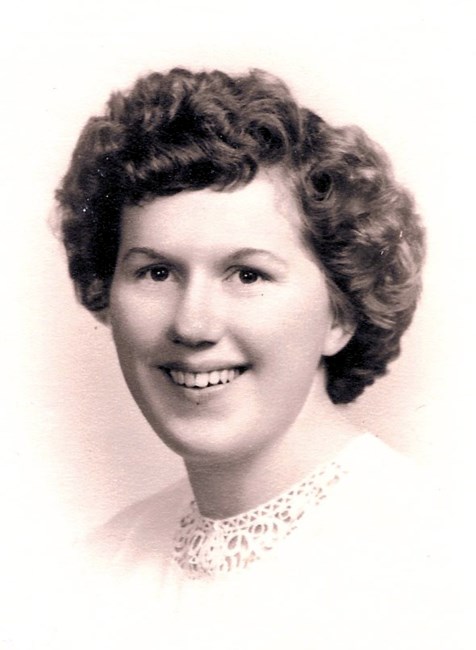 Obituario de Marjorie Ellen Estabrook