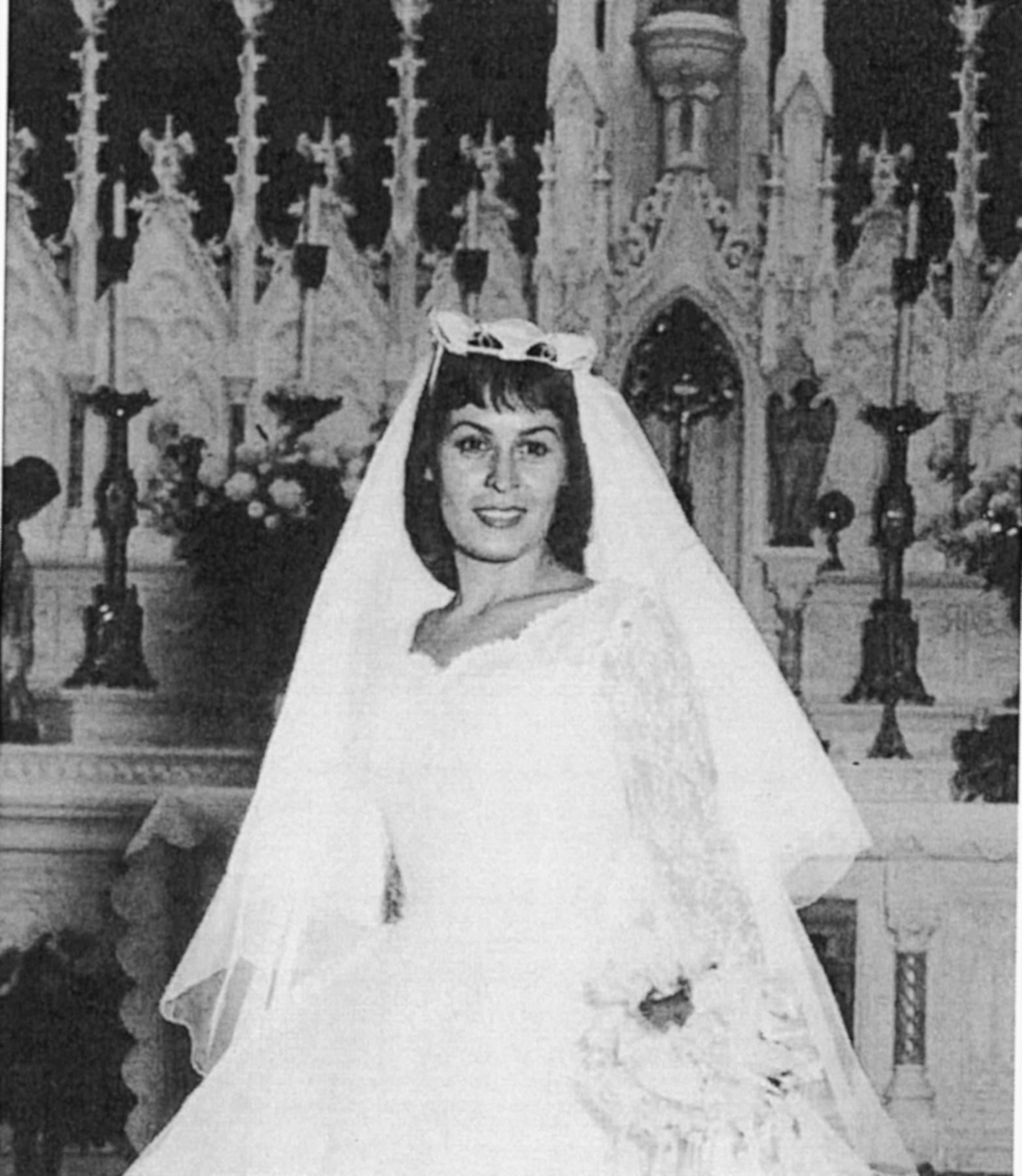 Obituario de Valentine Lydia Molina