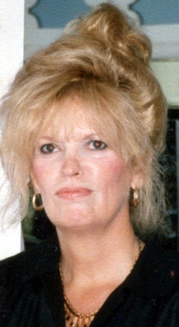 Obituario de Carolyn Louise Stork