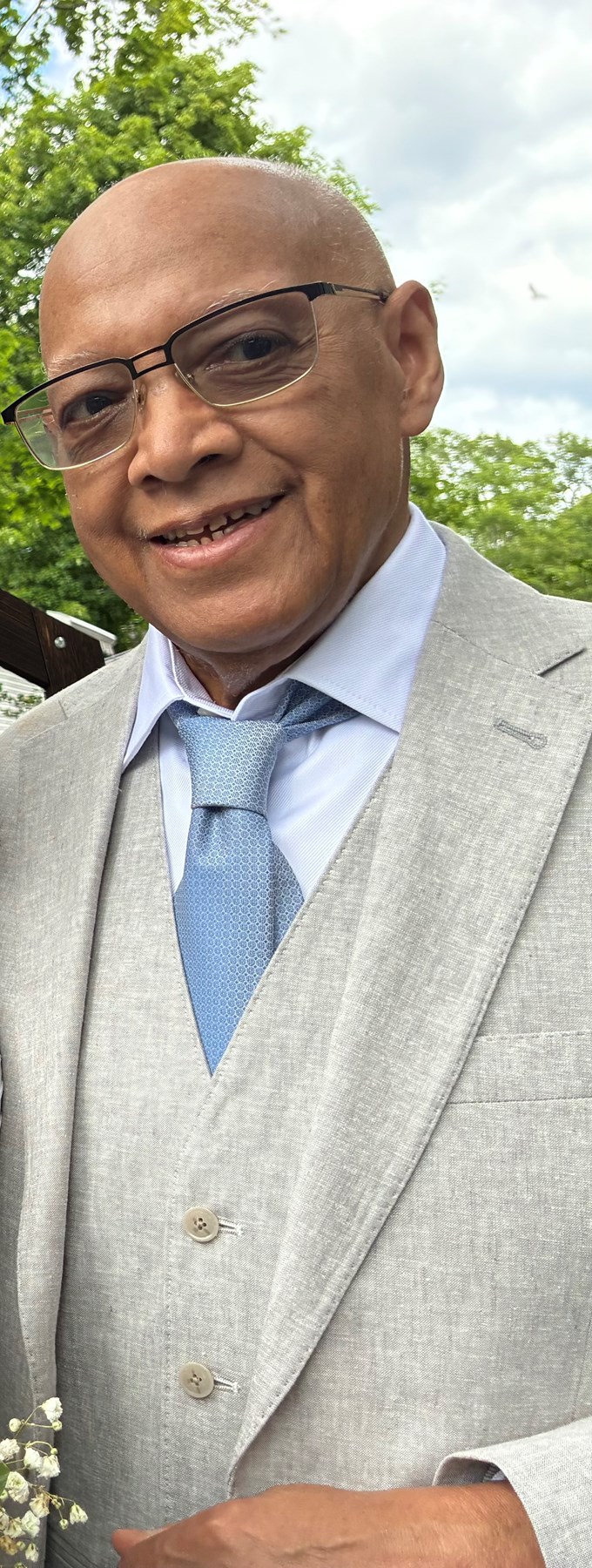 Obituary of Paul V Thompson Jr.
