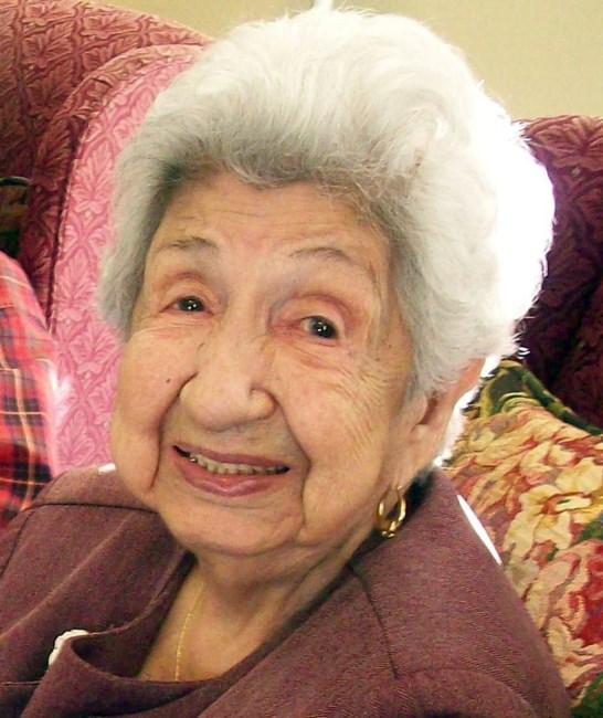 Obituary of Consuelo De Leon