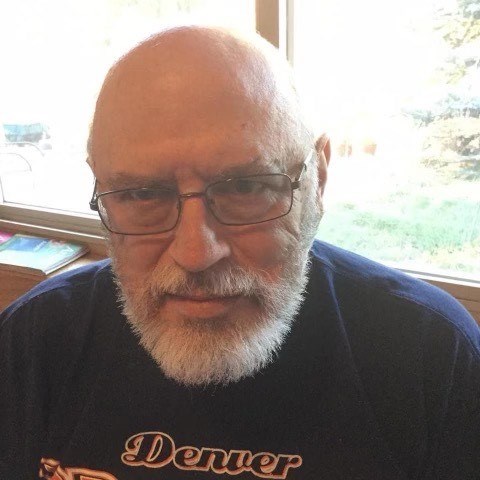 Obituario de Earl S. Smith