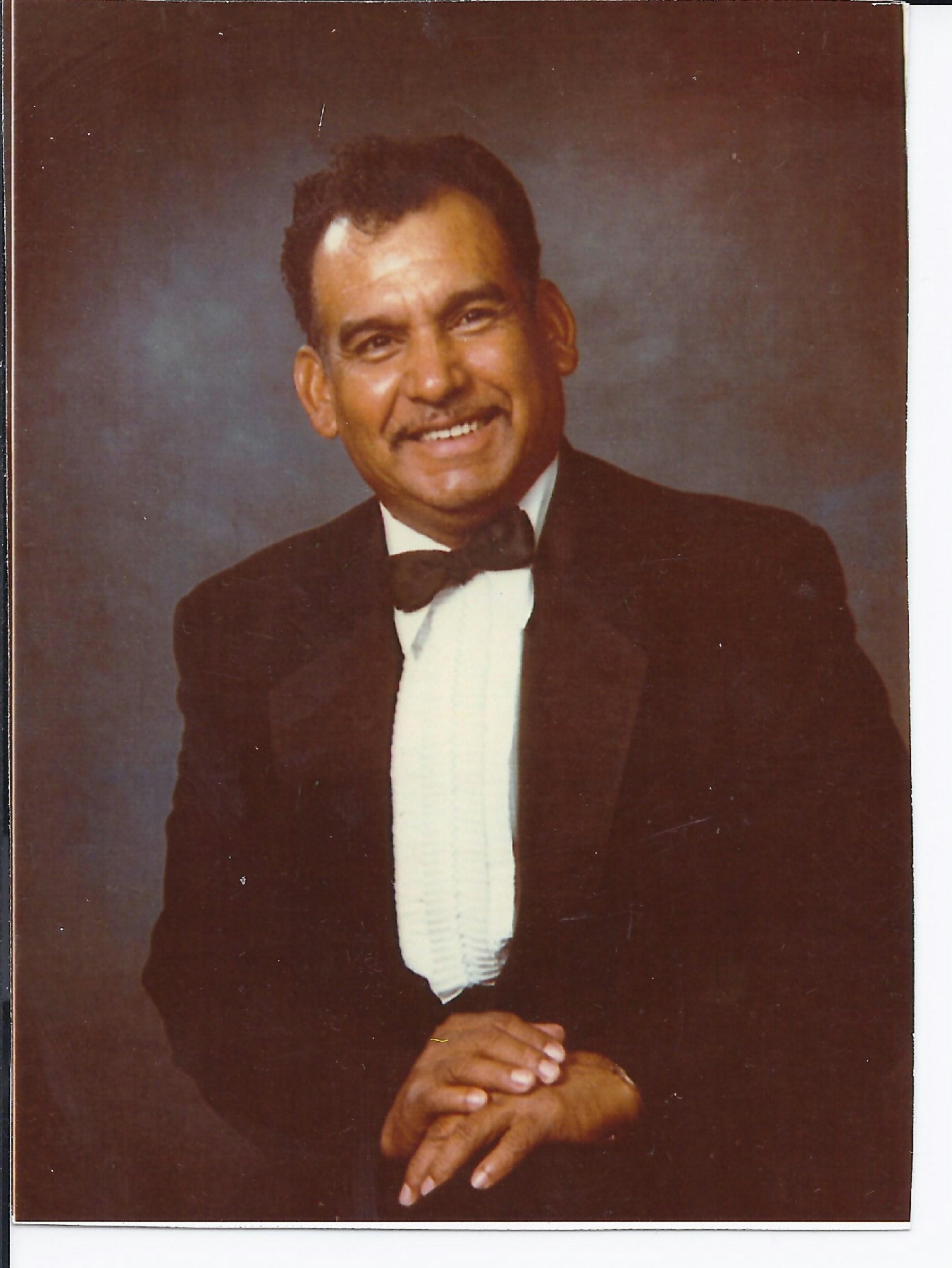 Avis de décès de Louis Reyna Sr.