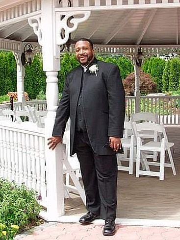 Obituary of Neil E. McRae