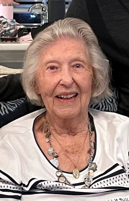 Obituary of Theda Mae Maxfield