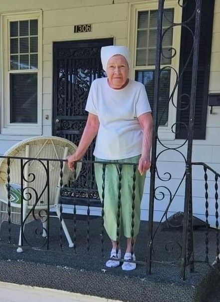 Obituary of Louise Denton Binkley