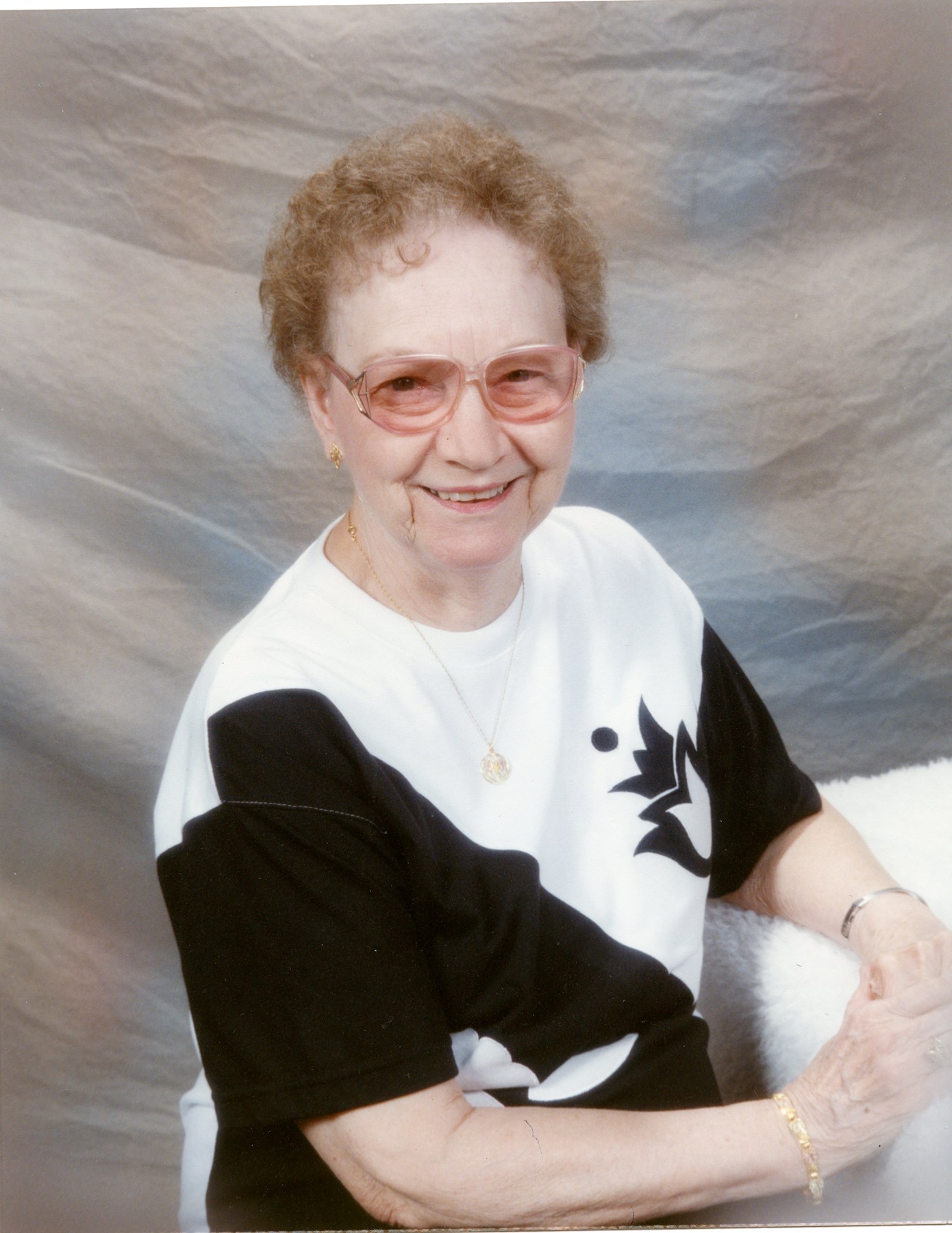 Obituary of Virginia Lee Hawes