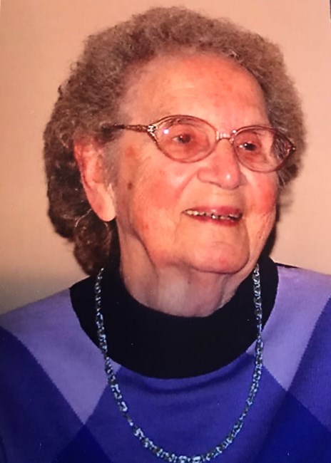 Obituario de Elizabeth (Hicks) Brady