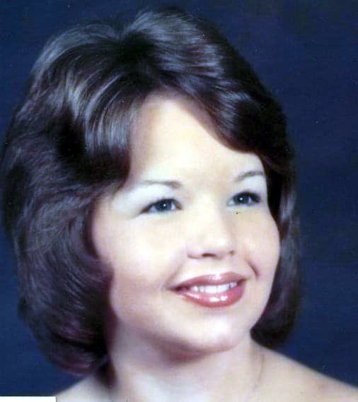 Obituary of Linda Weaver Woods