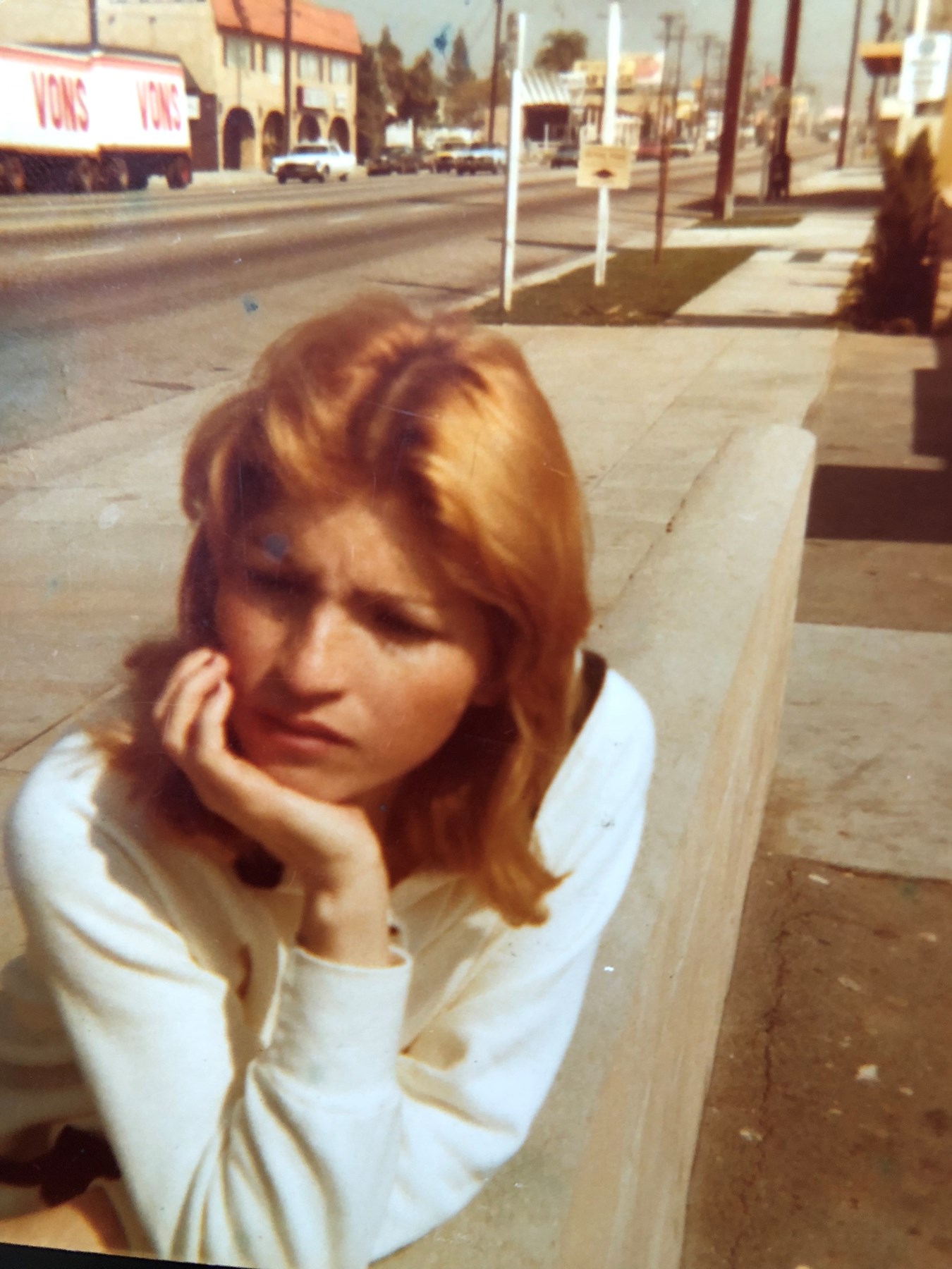 Obituary of Mirna Elizabeth Saravia