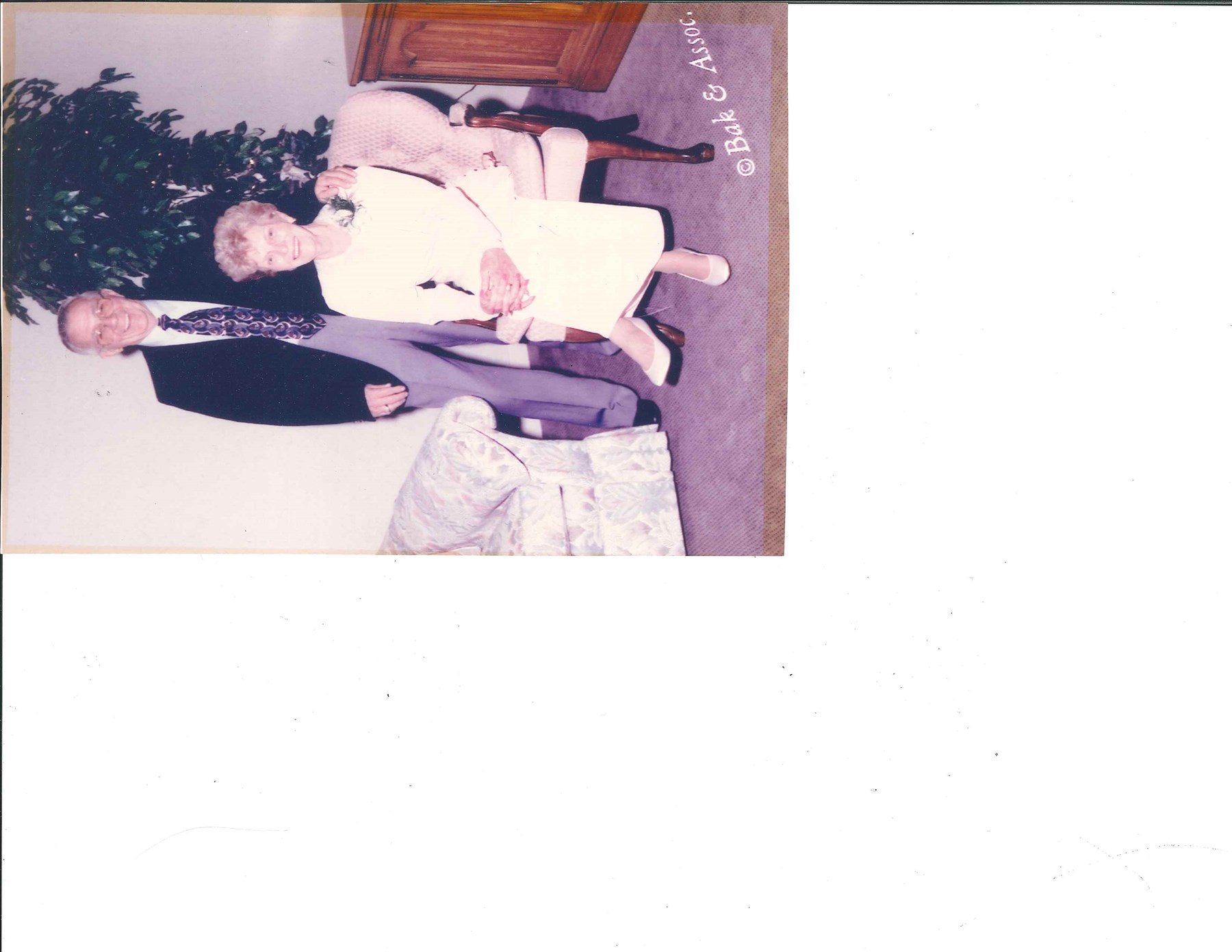 Obituary of June Elizabeth Thomas