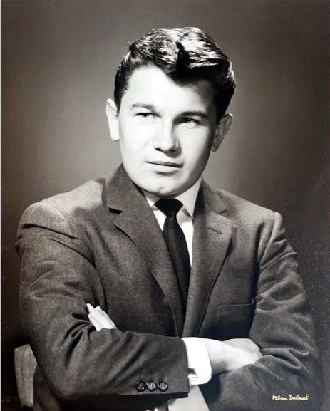 Obituary of Frank Zoltan Molnar