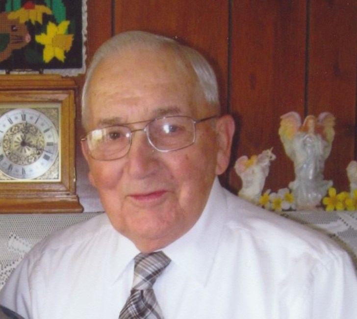 Obituario de Clarence R. Moser