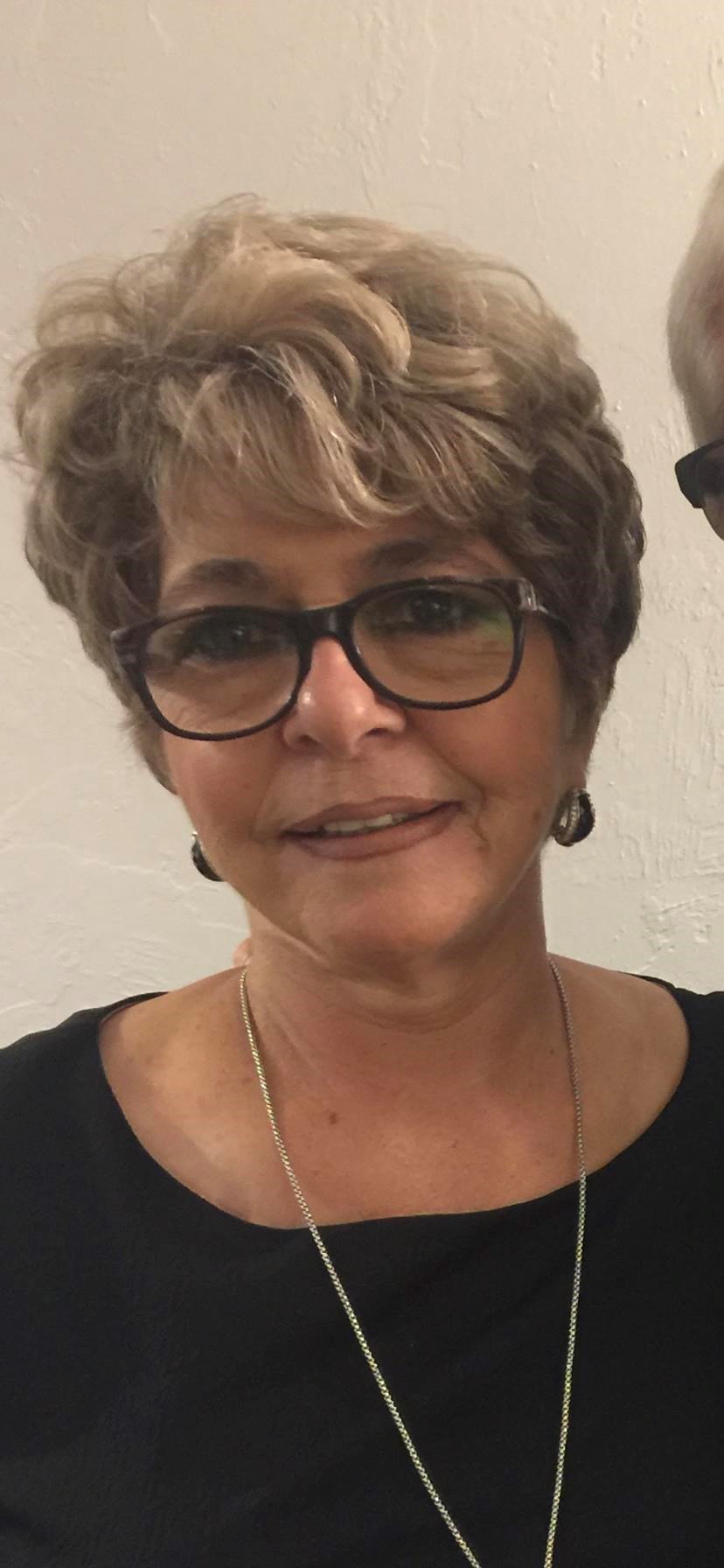 Obituary of Irma La Roz