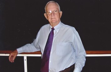 Obituario de George H. Roberts
